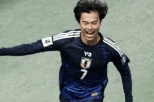 6000 万英镑！曼联盯上三笘薰