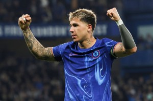 绝对高级恩佐制胜赛季6球9助 1.2亿加盟切尔西队内攻防核心